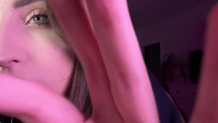beebee asmr - ASMR - SPIT PAINTING ( Mouth Sounds, Hand Sounds⧸Movements )