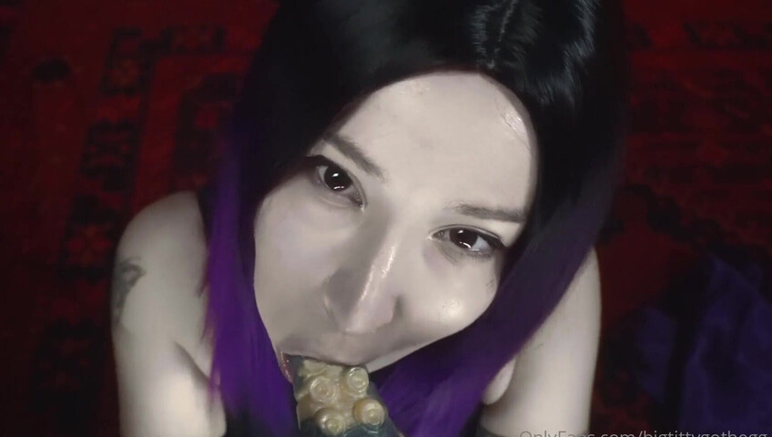 Bigtittygothegg - cosplay da corvo
