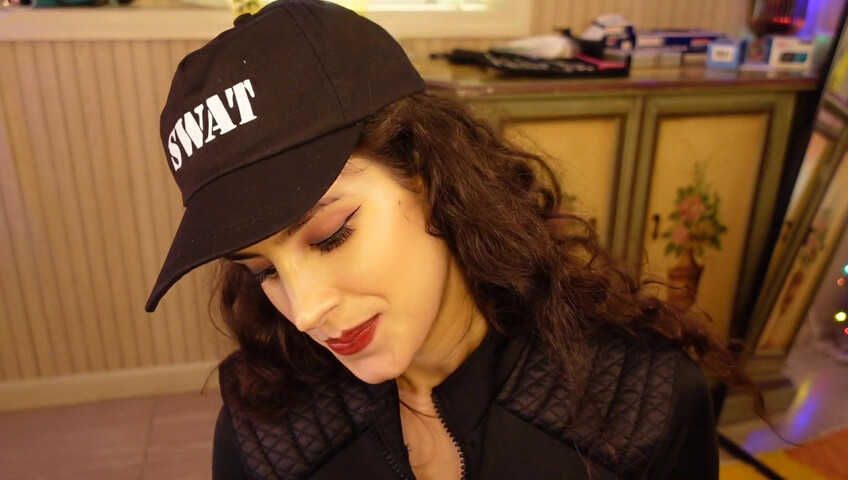 Irma la dolce ASMR - Swat Domme, parte 2