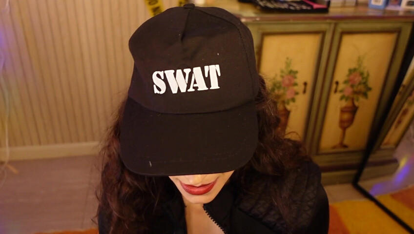 Irma la dolce ASMR - Swat Domme, parte 2