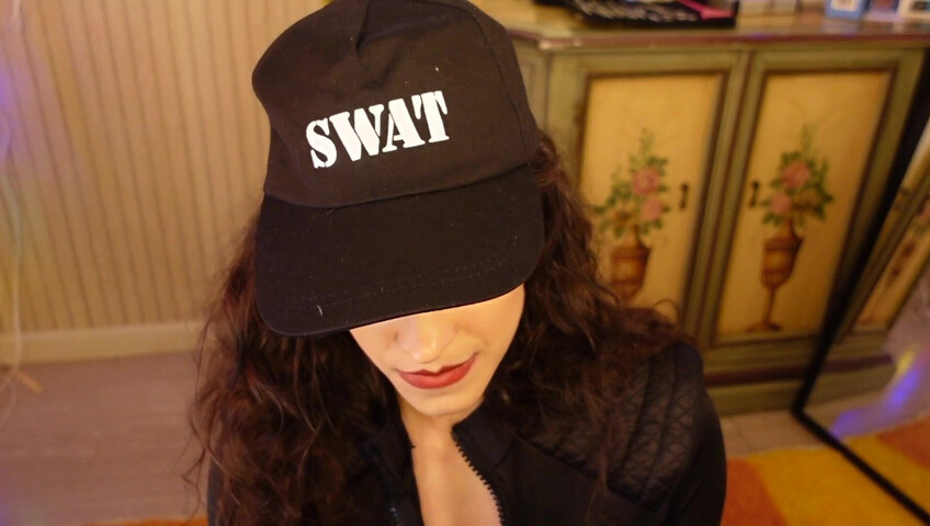 Irma la dolce ASMR - Swat Domme, parte 2