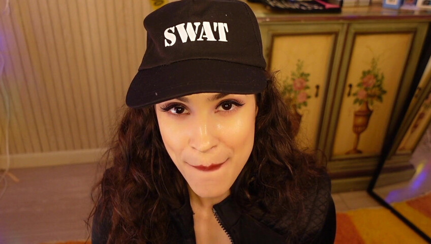 Irma la dolce ASMR - Swat Domme, parte 2