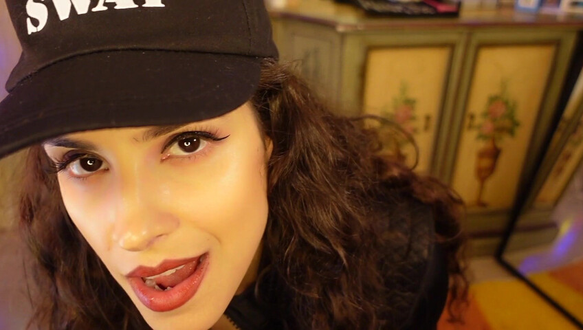 Irma la dolce ASMR - Swat Domme, parte 2