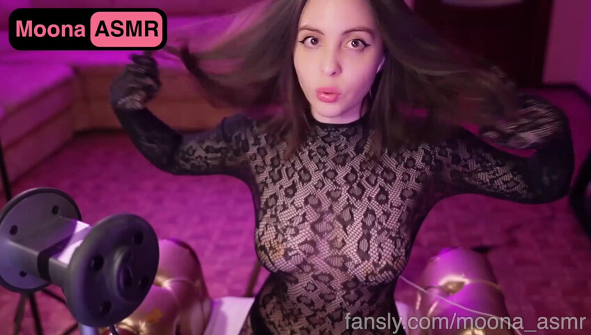 Moona ASMR - A sexy snake shedding her skins