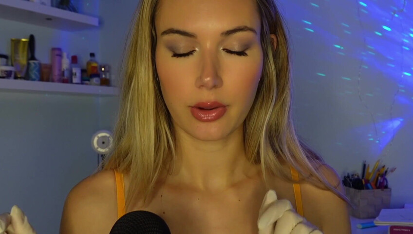 Sabrina Vaz ASMR - Doctor Roleplay