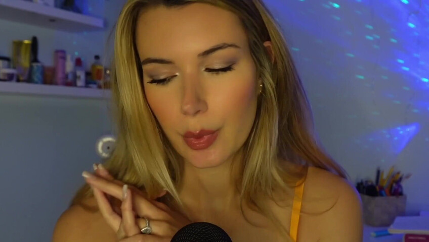 Sabrina Vaz ASMR - Doctor Roleplay