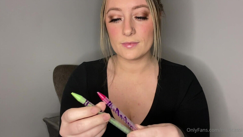 Miss Cassi ASMR - Non farti distrarre ASMR