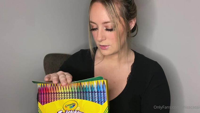 Miss Cassi ASMR - Non farti distrarre ASMR