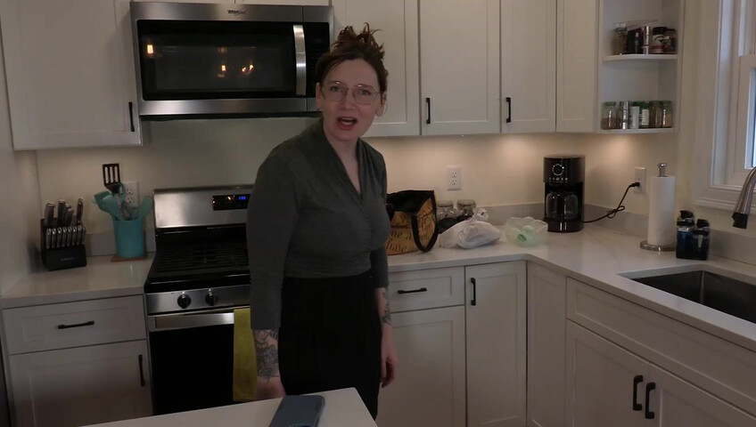 Bettie Bondage – A Night with the MILF Next Door