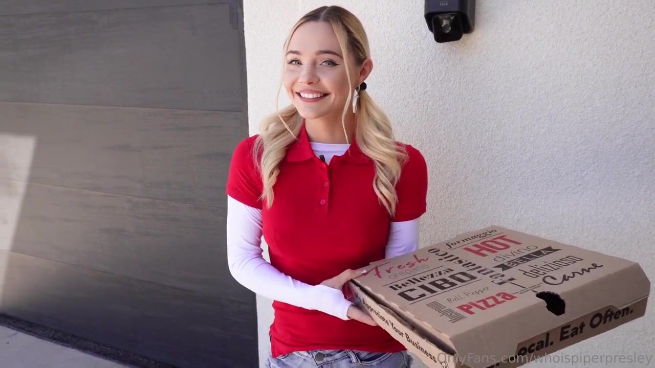 Whoispiperpresley: una entrega de pizza fría que salió mal