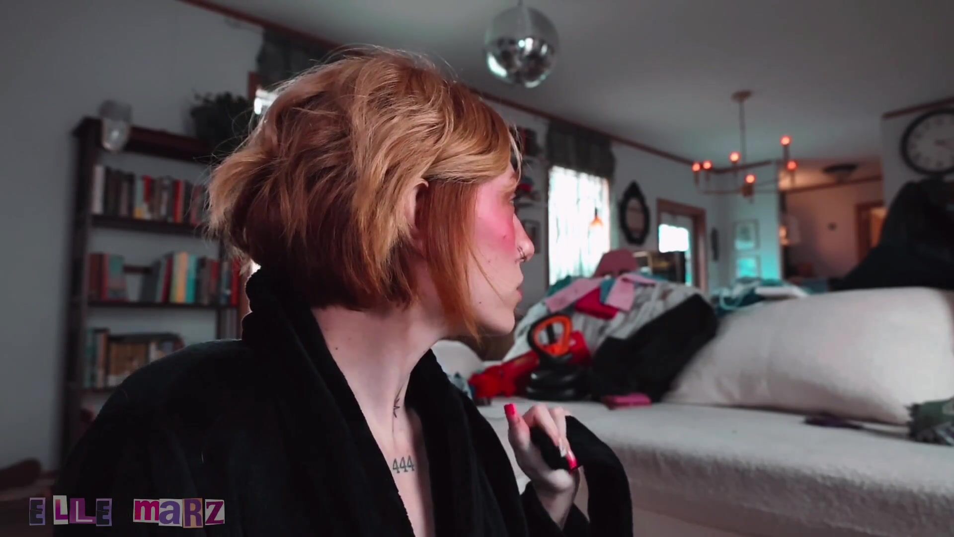 Elle Marz - Babysitter Edge Aerobics