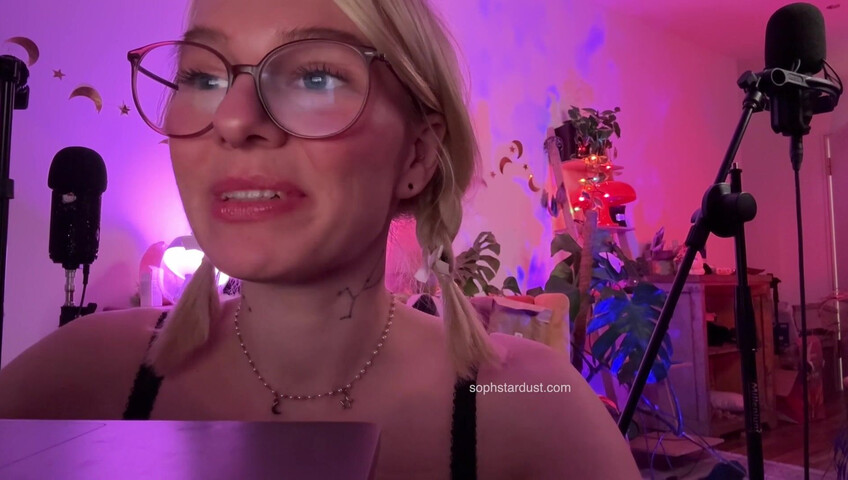 Soph Stardust ASMR - Prova di bikini con voce dolce
