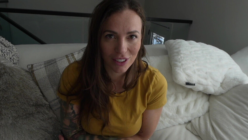 Yogabella - Mom Gives In