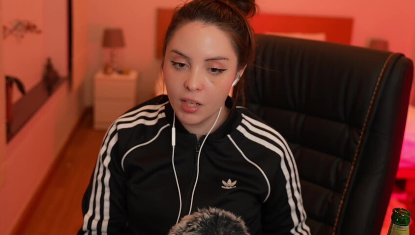 Moona ASMR - 21 December 2025 - Fansly Stream
