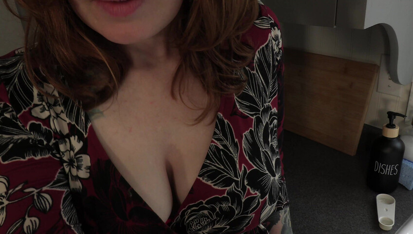 Bettie Bondage - Seducing Friends Mommy