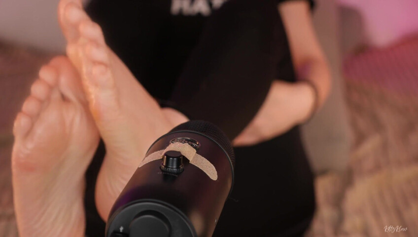 KittyKlaw ASMR - 16 November 2025 -  Foot Ear Massage