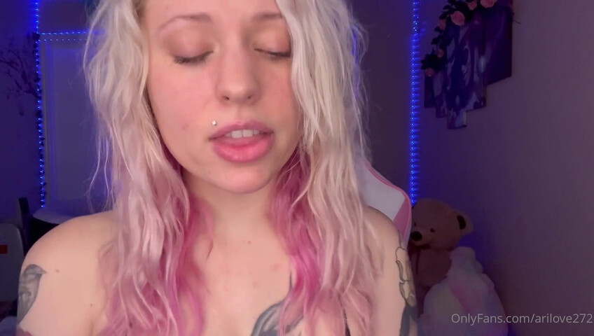 AriLove - 9 Sep 2025 - Lens licking JOI