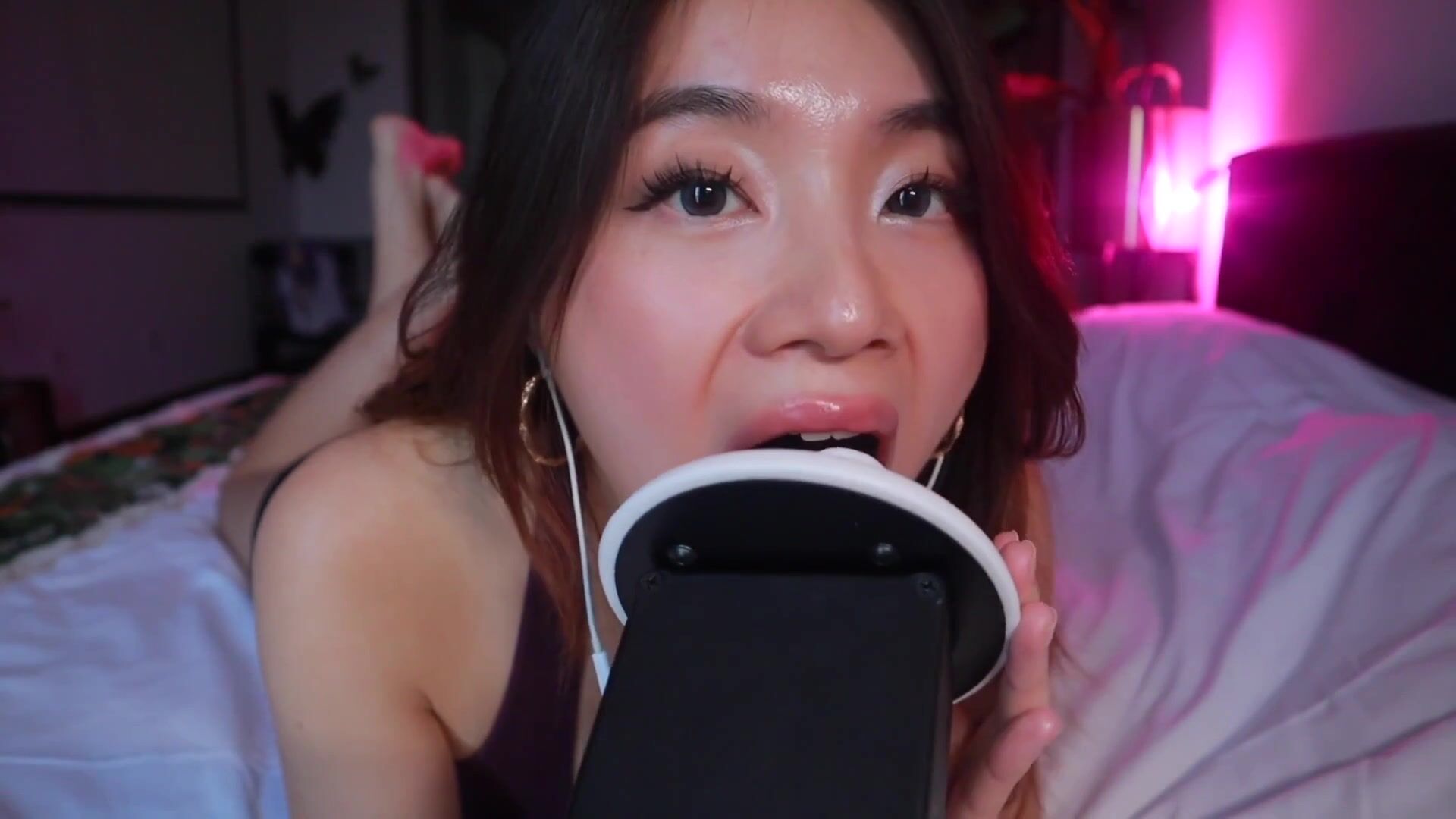 Lin ASMR - 21 Aug 2025 - Deep Ear Licking