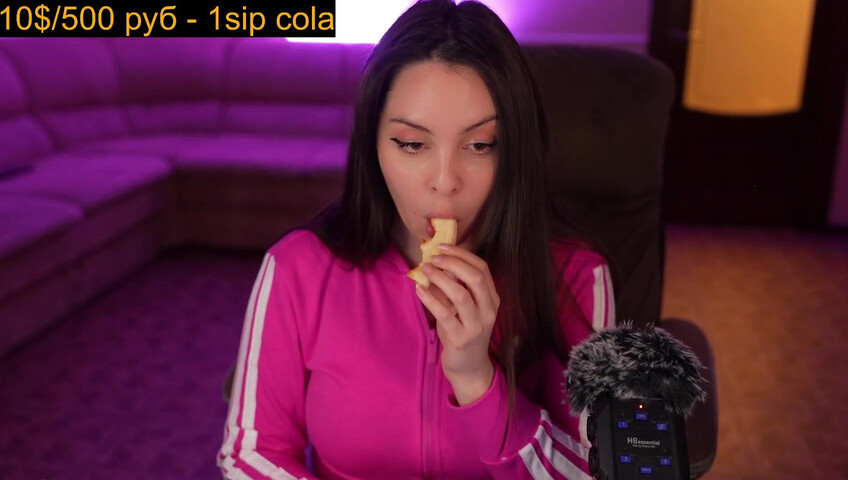 Moona ASMR - 16 agosto 2025 - ultima diretta 18+