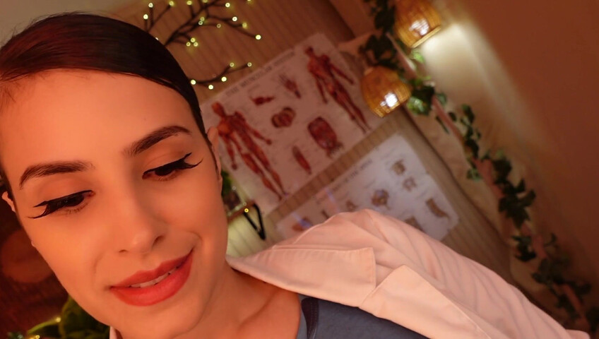 Irma la dolce ASMR - 15 agosto 2025 - Spm Clinic: seduta chiropratica con estrazione intensa