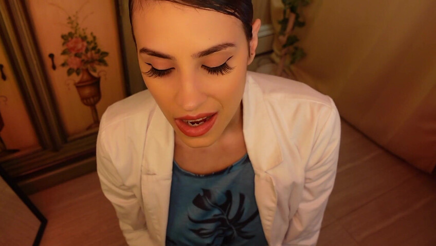 Irma la dolce ASMR - 15 agosto 2025 - Spm Clinic: seduta chiropratica con estrazione intensa
