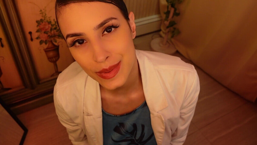 Irma la dolce ASMR - 15 agosto 2025 - Spm Clinic: seduta chiropratica con estrazione intensa