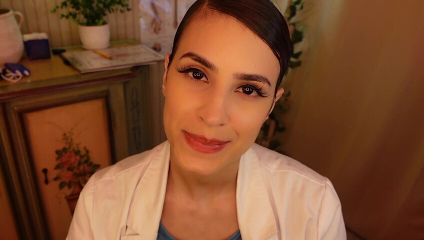 Irma la dolce ASMR - 15 agosto 2025 - Spm Clinic: seduta chiropratica con estrazione intensa