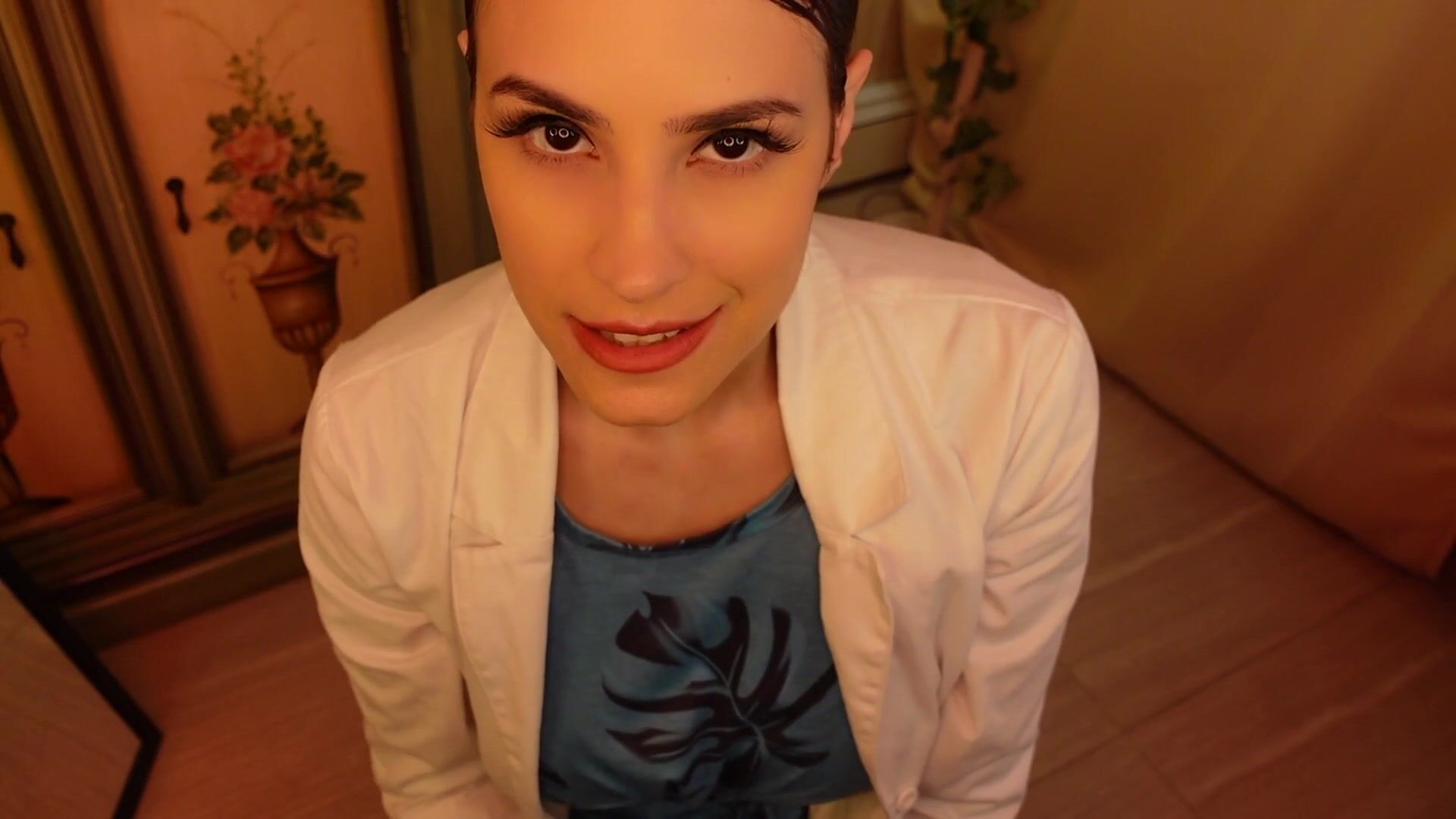 Irma la dolce ASMR - 15 agosto 2025 - Spm Clinic: seduta chiropratica con estrazione intensa