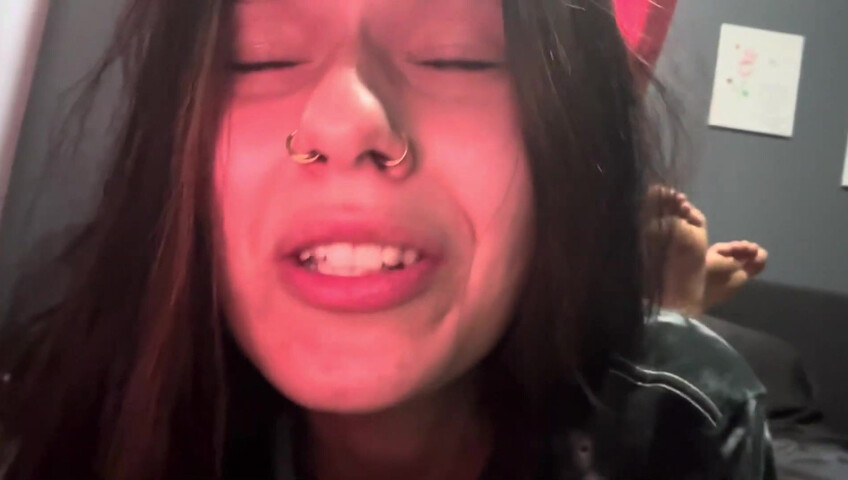 MadzzWorld - (kisses-licking)
