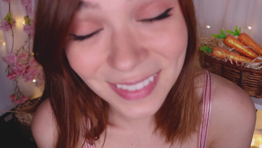 Maimy ASMR - Bunny Girl Wants Your Carrot