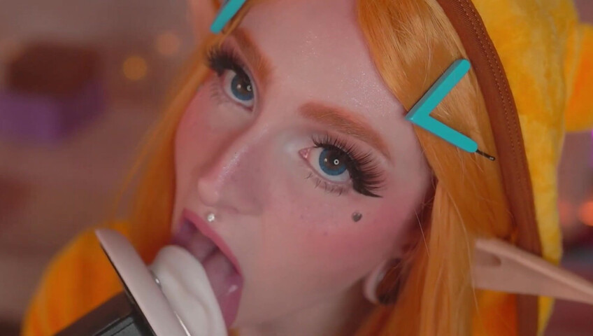 Mewlies ASMR - Sensual Ear Eating