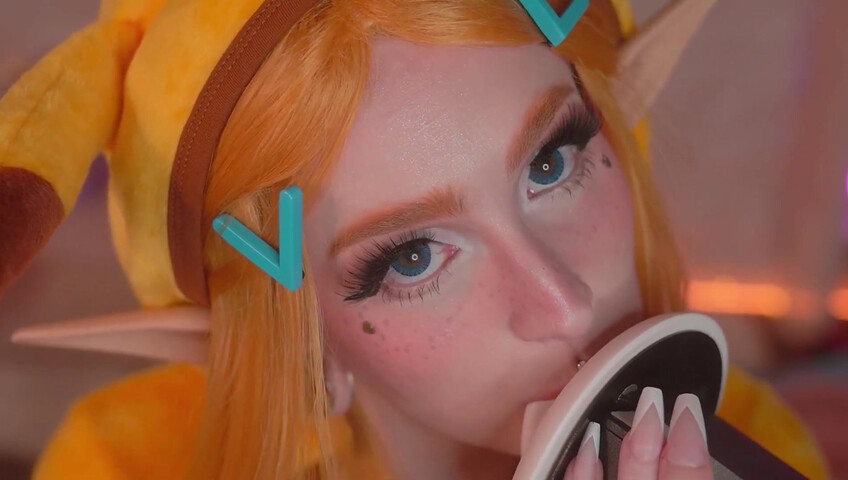 Mewlies ASMR - Sensual Ear Eating