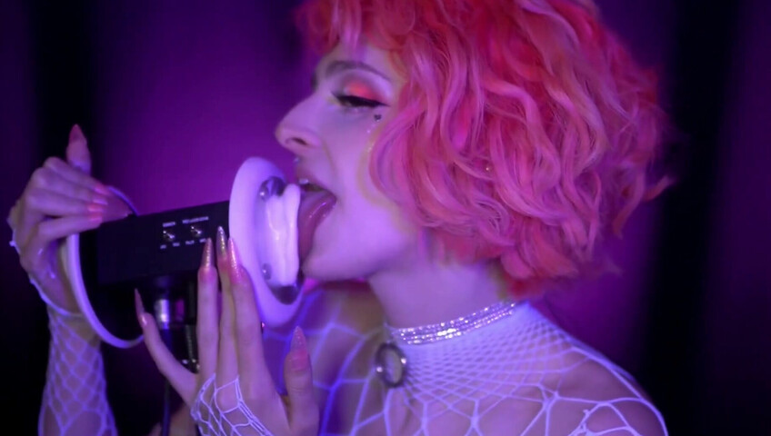 Mewlies ASMR - WHITE ICING Earlicking Patreon KINGS Exclusive
