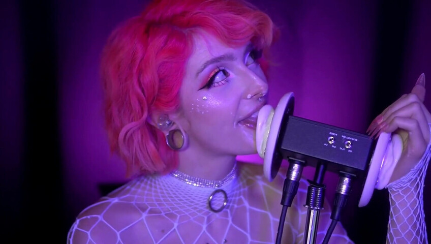 Mewlies ASMR - WHITE ICING Earlicking Patreon KINGS Exclusive