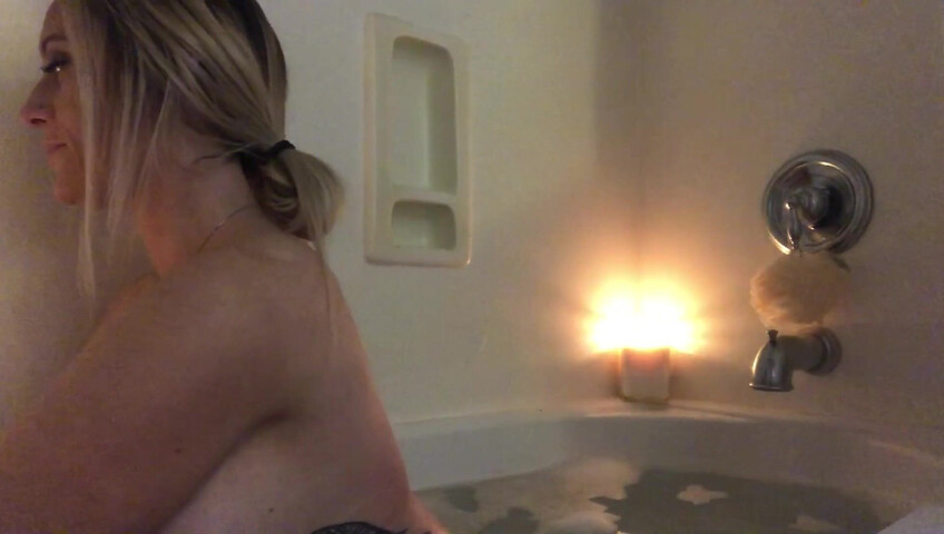 MissCassi Bath Time