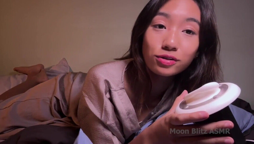 MoonBlitz ASMR - Ear eating, mouth sounds