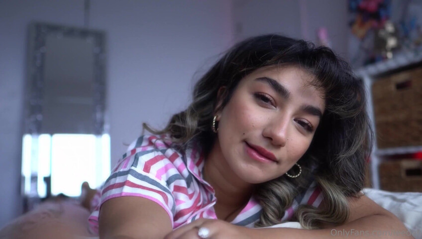 Leedah ASMR - Girlfriend Sucks You Off