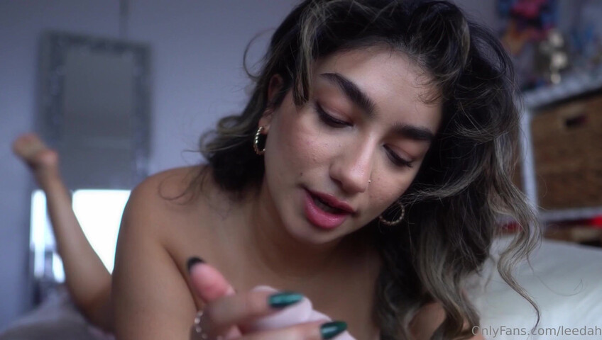 Leedah ASMR - Girlfriend Sucks You Off