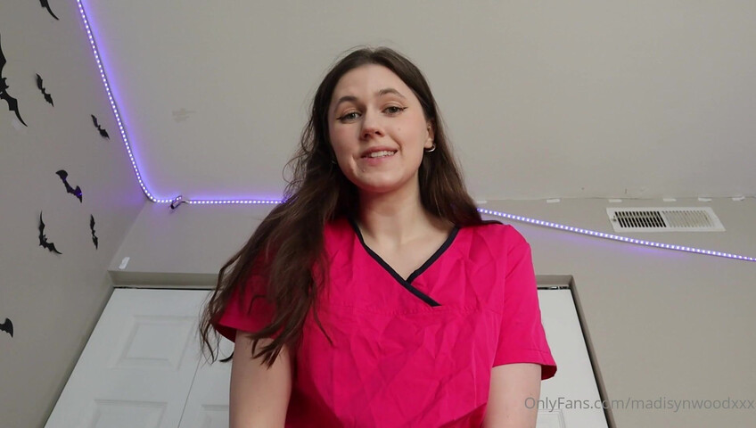 Madisynwood - Clumsy New Masseuse
