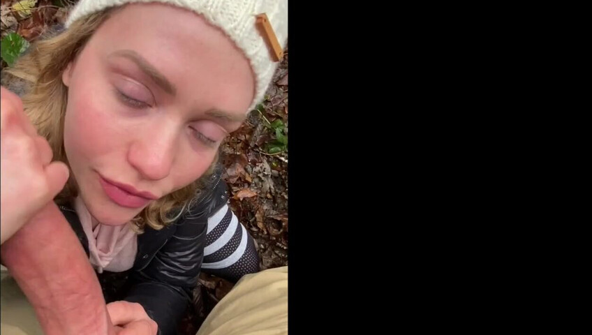 Mia Malkova Outdoor Blowjob