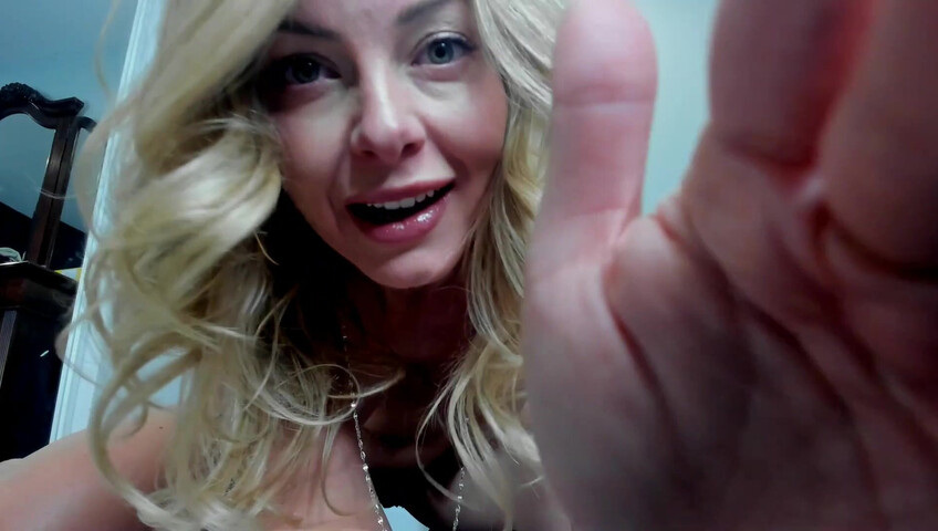 Missbehavin26 - Oil dance shiny clothes dildo ride view from below