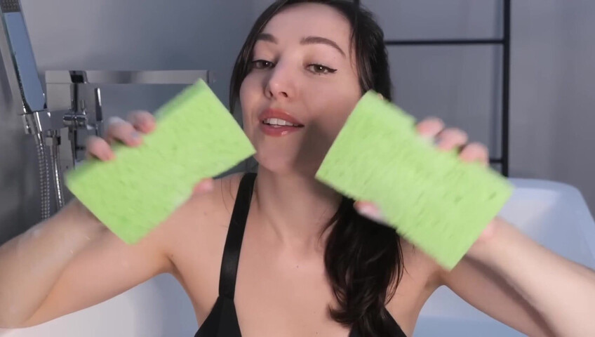Orenda ASMR – Mach dich mit deiner Freundin nass