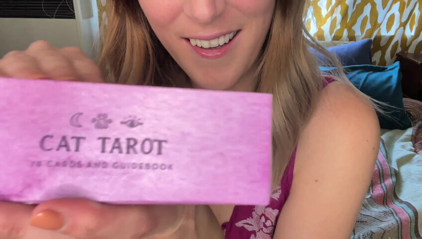 Rhonda ASMR - Lettura dei tarocchi