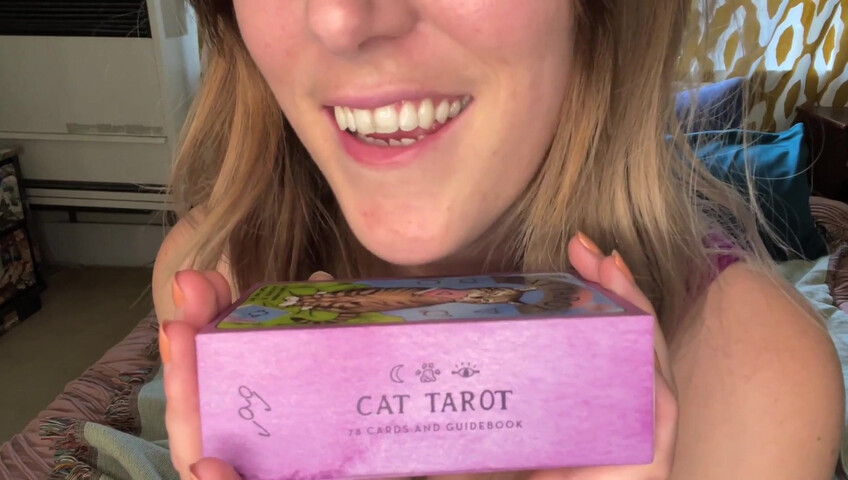 Rhonda ASMR - Lettura dei tarocchi