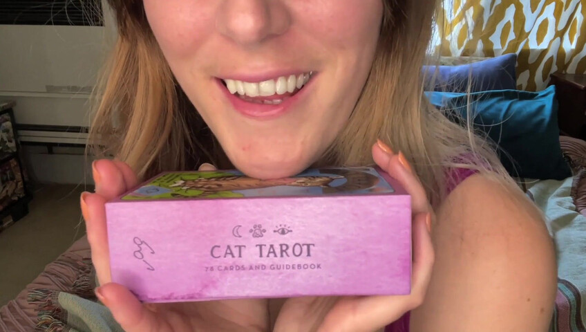 Rhonda ASMR - Lettura dei tarocchi