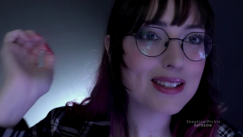 Skepticalpickle - Une copine timide et maladroite s'essaie au massage ASMR pour toi (niveau Platine)