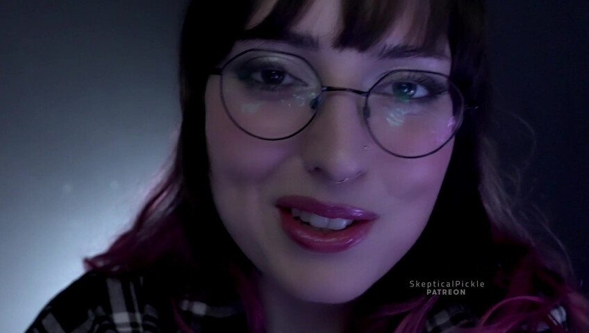 Skepticalpickle - Une copine timide et maladroite s'essaie au massage ASMR pour toi (niveau Platine)
