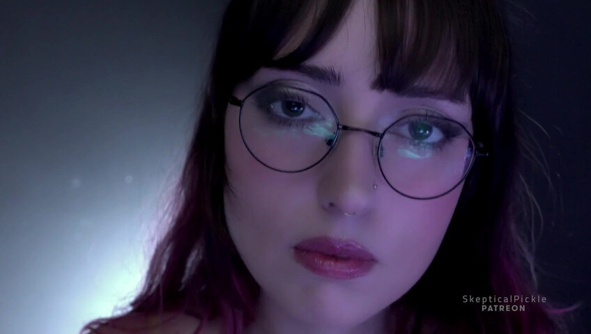 Skepticalpickle - Une copine timide et maladroite s'essaie au massage ASMR pour toi (niveau Platine)