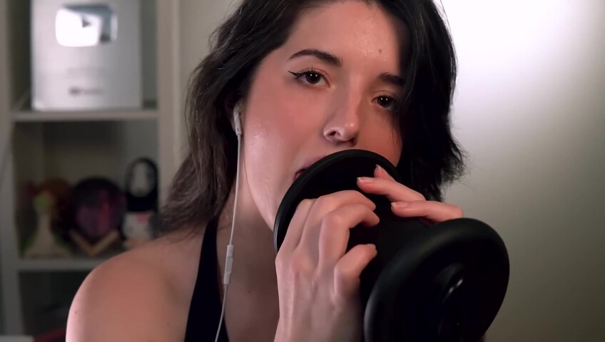 Slight Sounds ASMR - Gentle Ear Licking - 2025-01-03