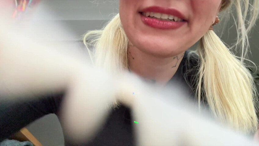 Soph Stardust ASMR - Positive Affirmations + Bra and Panties scratching
